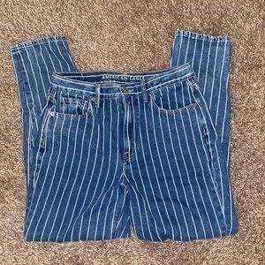 American eagle mom jeans